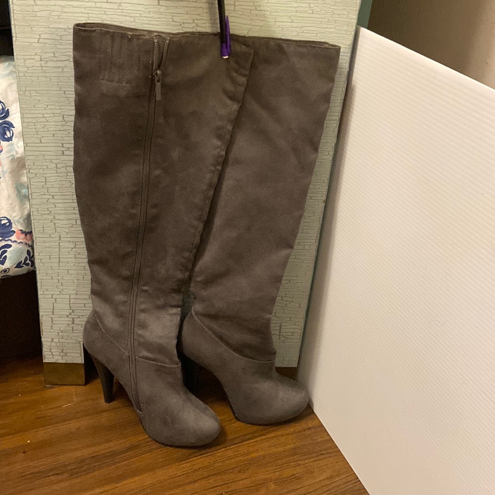 Michael Antonio thigh high Platform